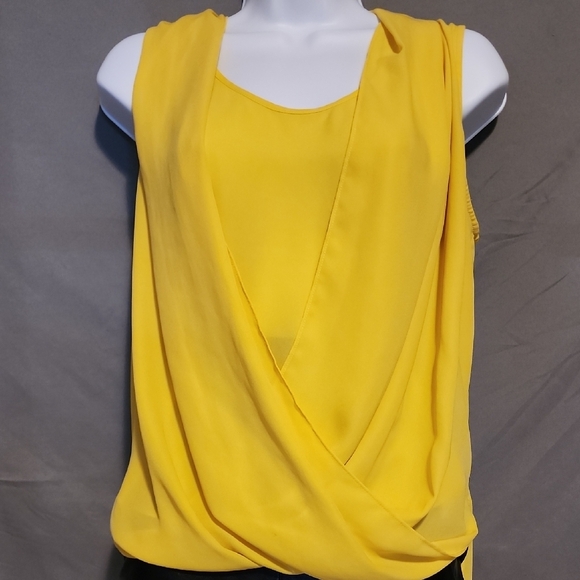 Vince Camuto Yellow Wrap Sleeveless Top - Picture 1 of 8